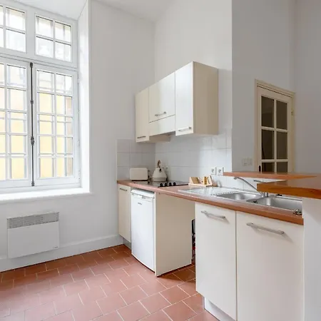Apartment Superbe Avec Cour Dans La Bastide