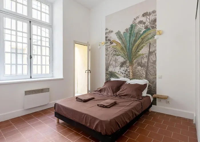 Superbe Avec Cour Dans La Bastide * Каркассон