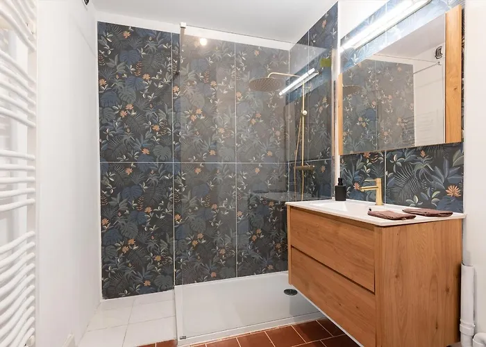 Superbe Avec Cour Dans La Bastide * Каркассон